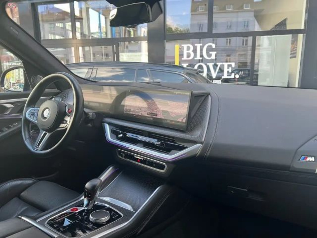 BMW XM