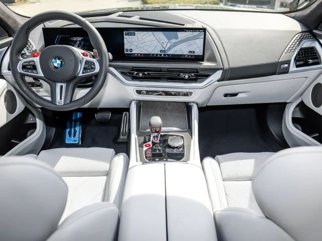 BMW XM