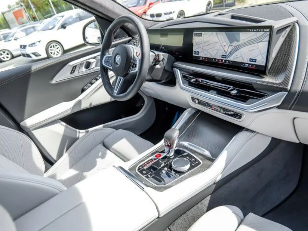 BMW XM