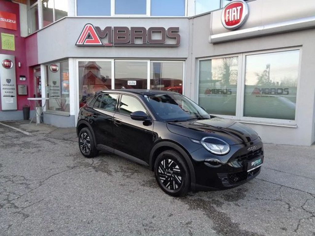Fiat 600e Hybrid 100 6-Gang eDCT Mildhybrid Automatik Benzin