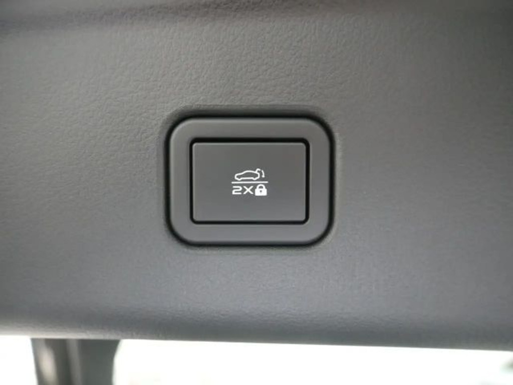 Mazda 6e