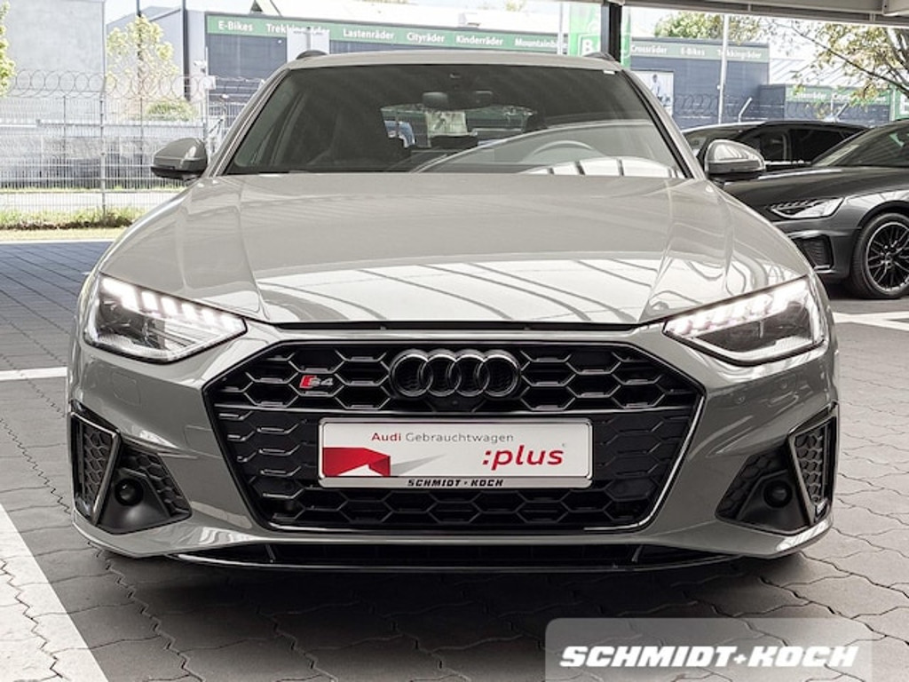 Audi S4