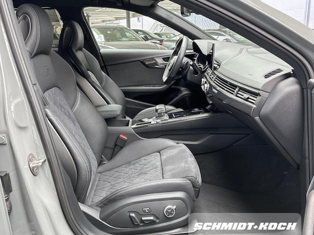 Audi S4