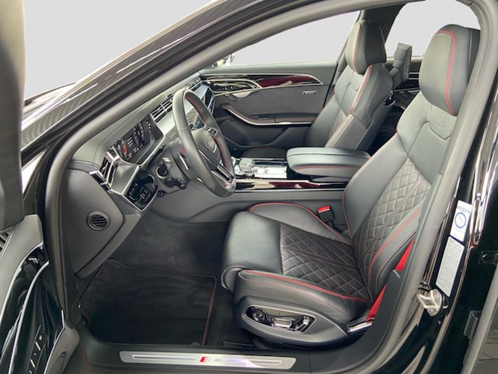 Audi S8