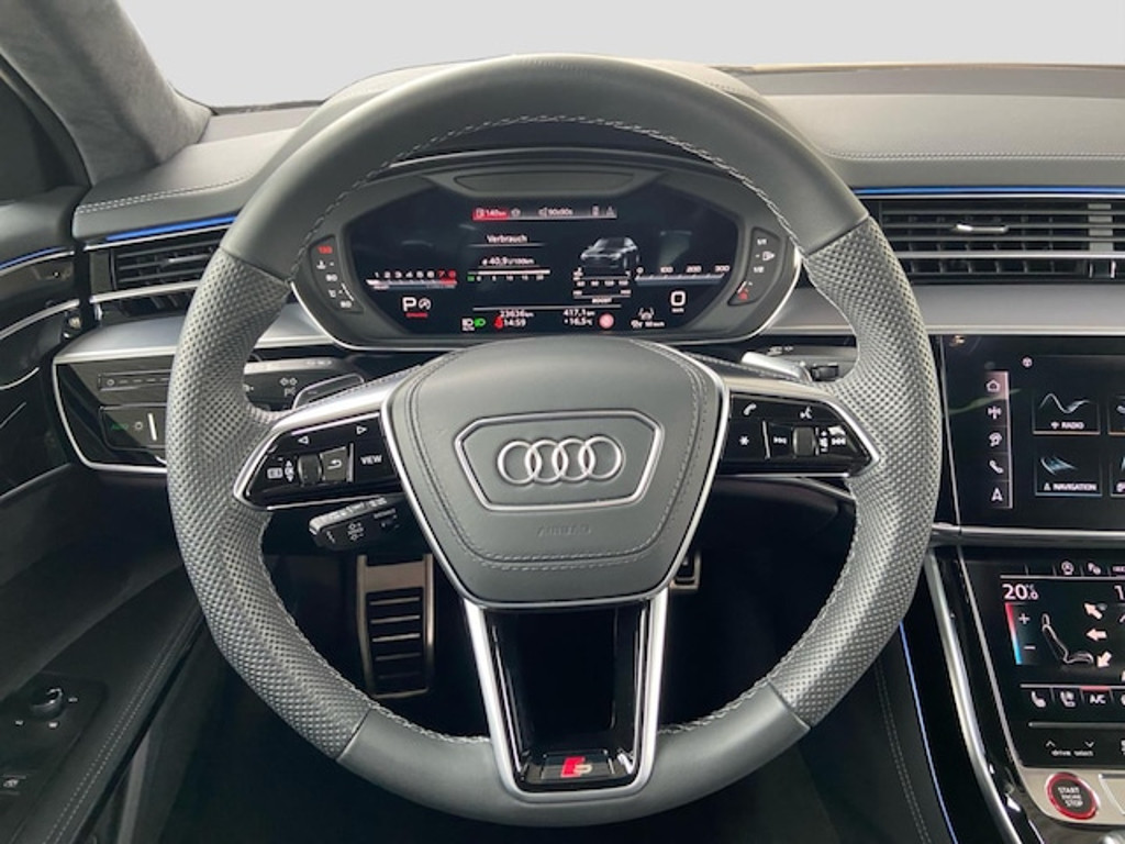 Audi S8