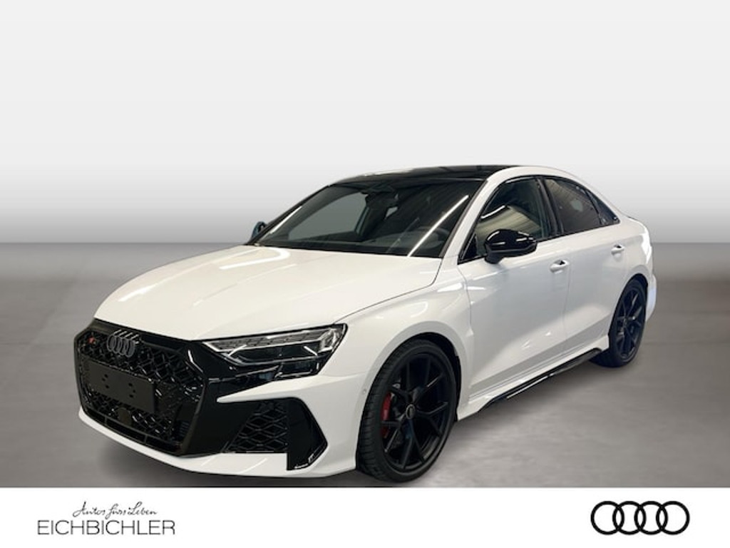 Audi RS3 Sedan Quattro S-Tronic