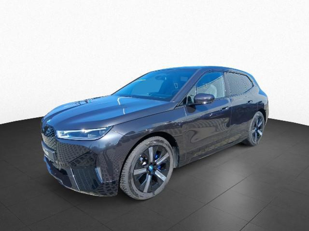 BMW iX xDrive40
