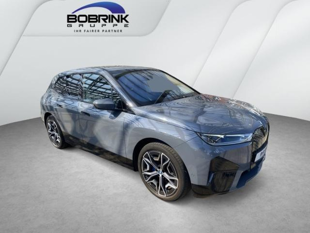 BMW iX xDrive50