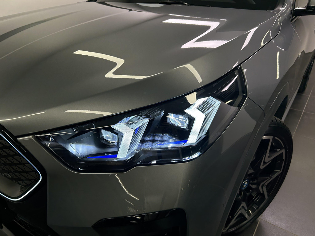 BMW iX2