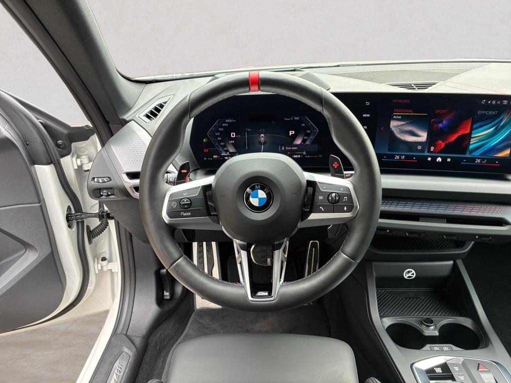 BMW M235