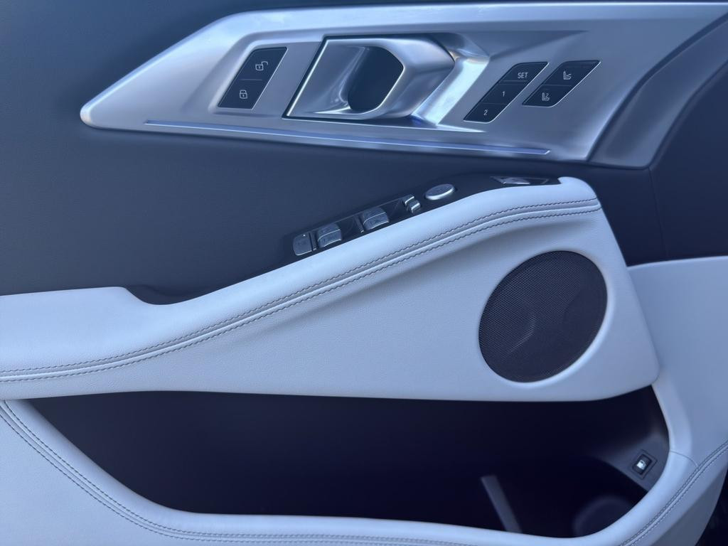 BMW XM