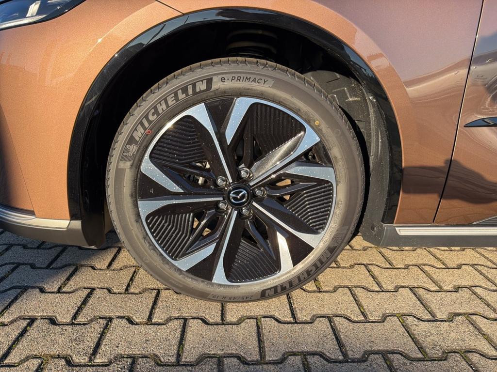 Mazda 6e