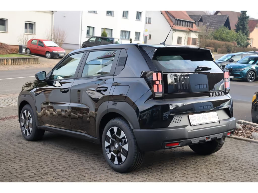 Fiat Grande Panda ICON BUSINESS HYBRID 1.2 eDCT 110 P