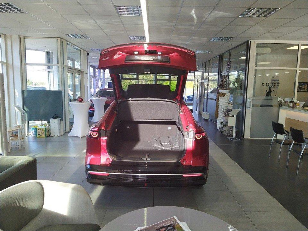 Mazda 6e