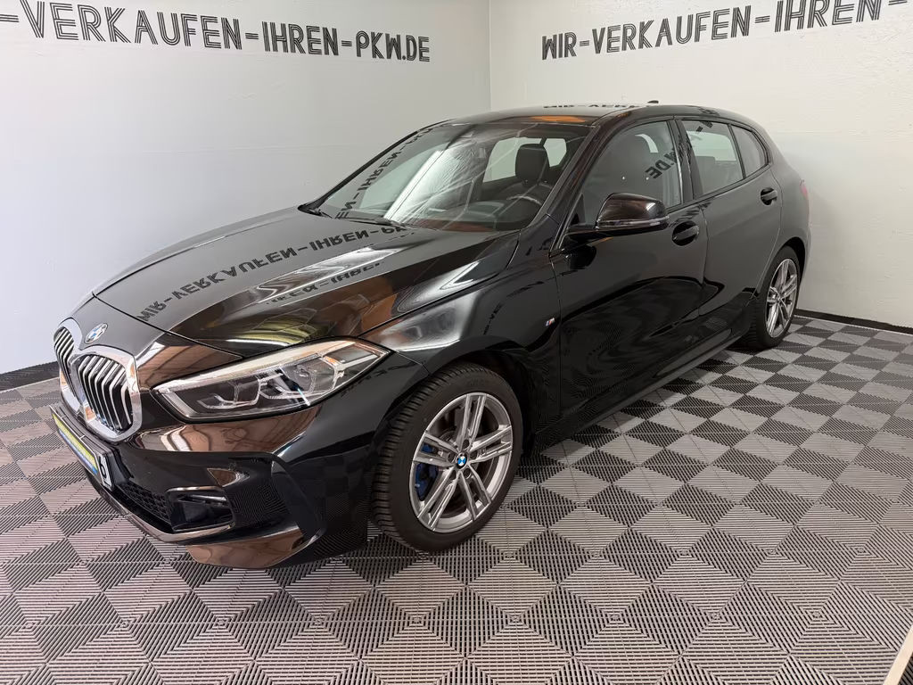 BMW 1 Serie 120 M-Sport Sedan 120i