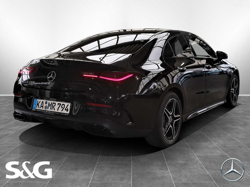 Mercedes-Benz CLA-Klasse CLA 200 AMG Line Coupé