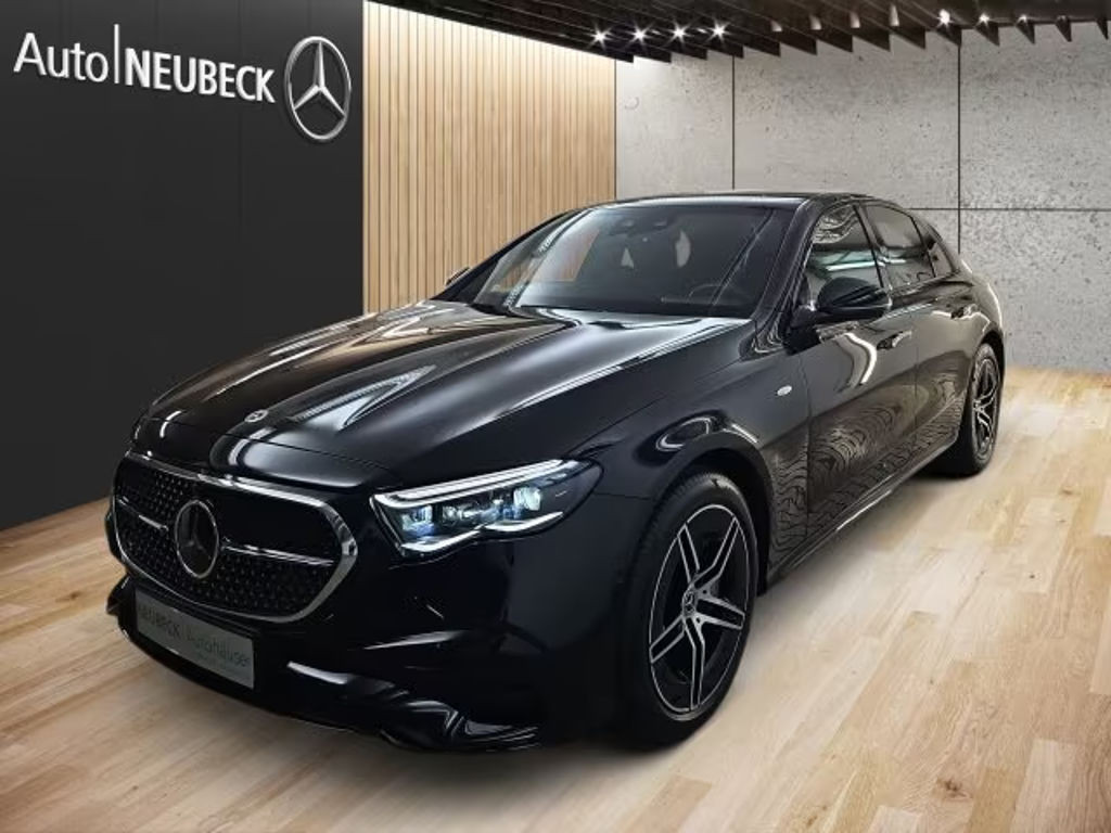 Mercedes-Benz E-Klasse E 300 AMG Line E 300 e Sedan