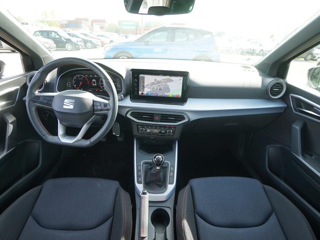 Seat Arona