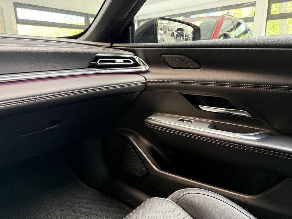 Mazda 6e