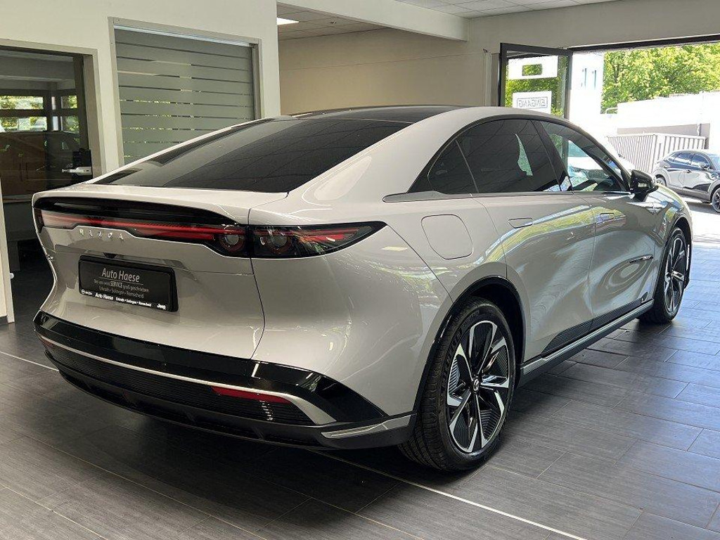 Mazda 6e