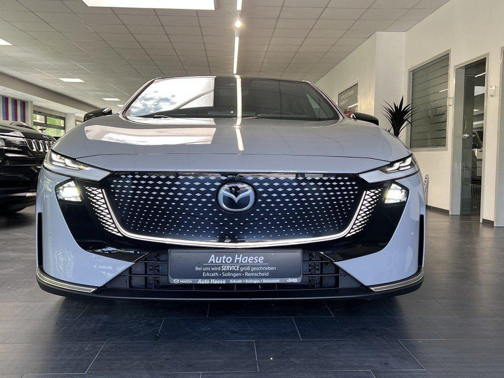 Mazda 6e