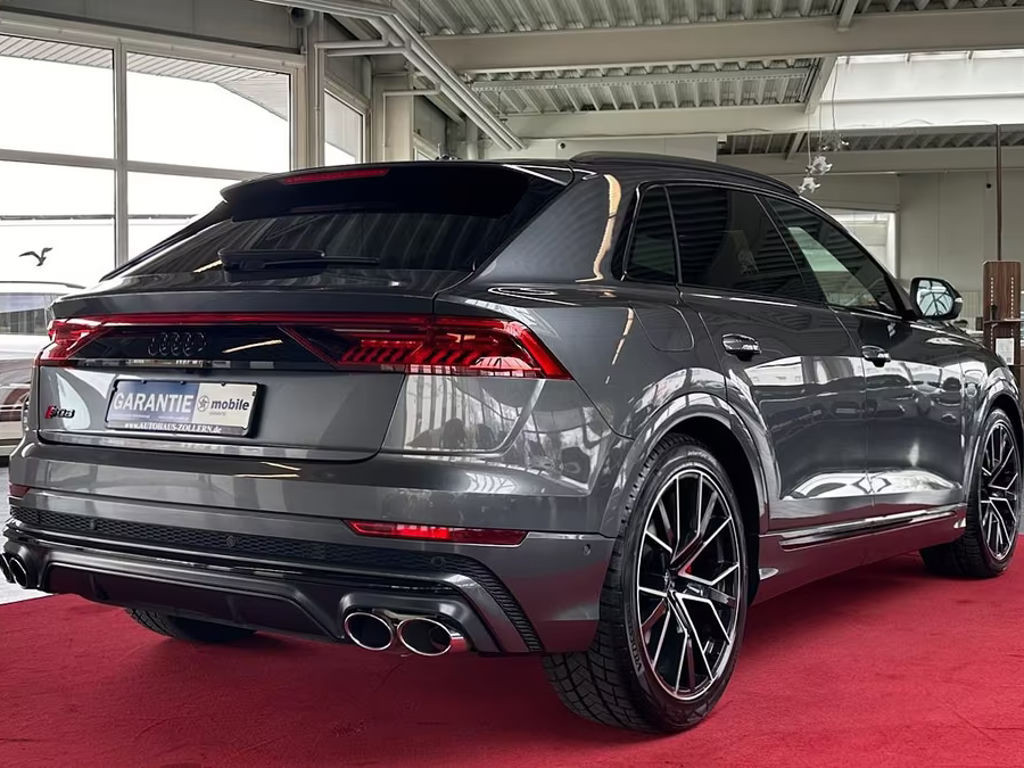 Audi SQ8