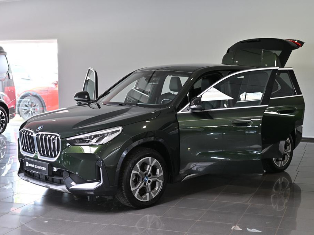 BMW iX1
