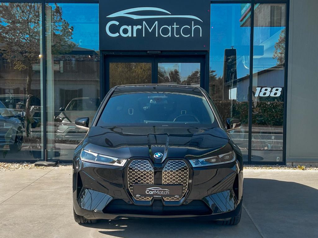BMW iX