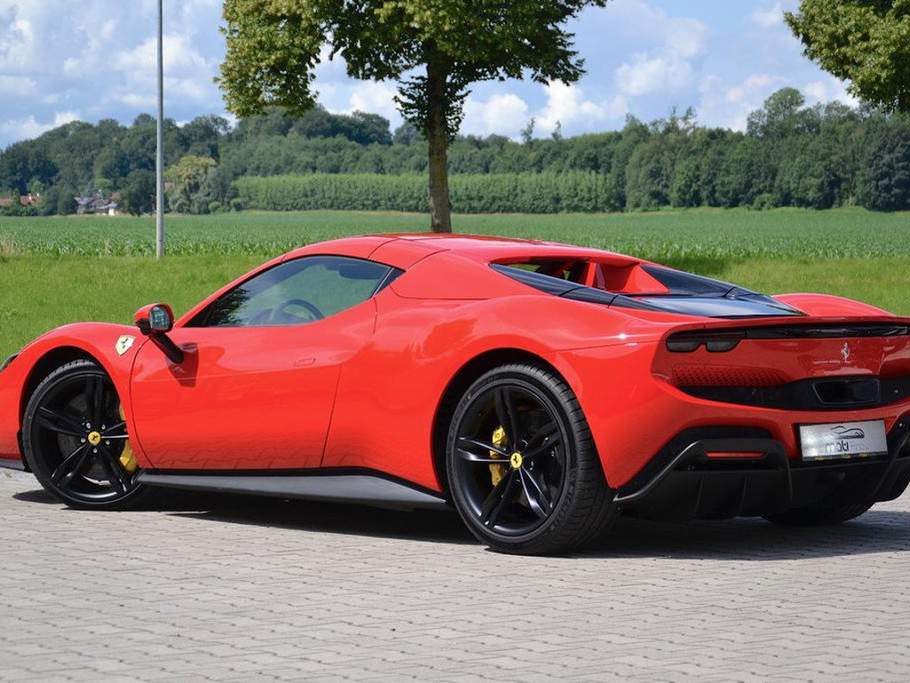 Ferrari 296 GTS