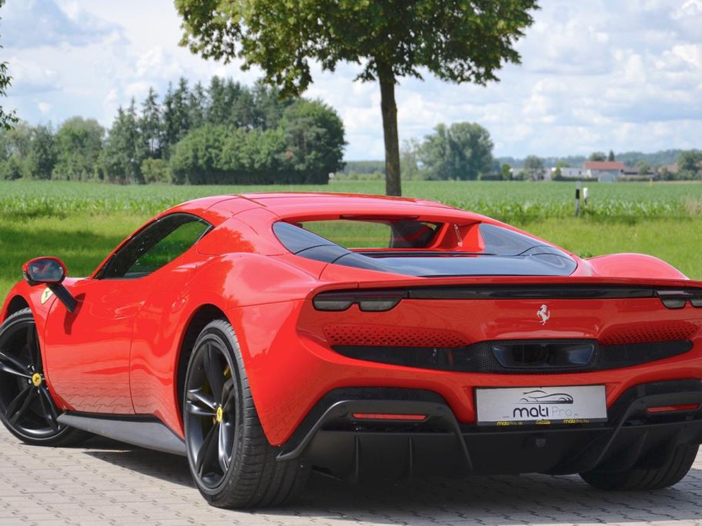 Ferrari 296 GTS