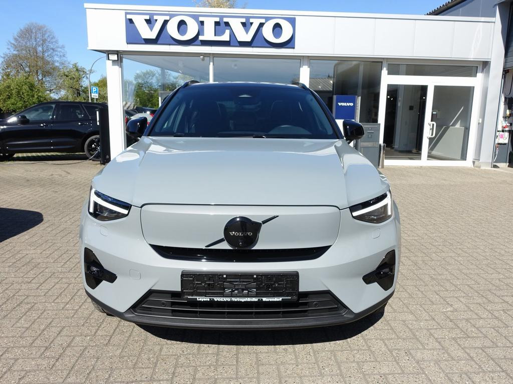 Volvo EX40