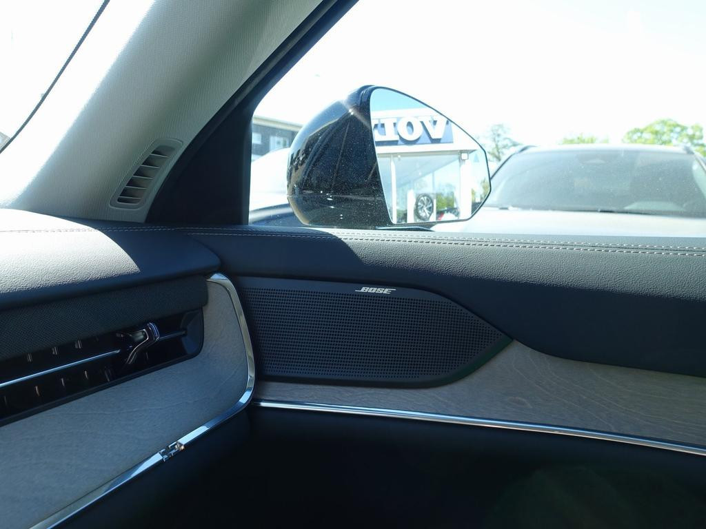 Volvo EX90