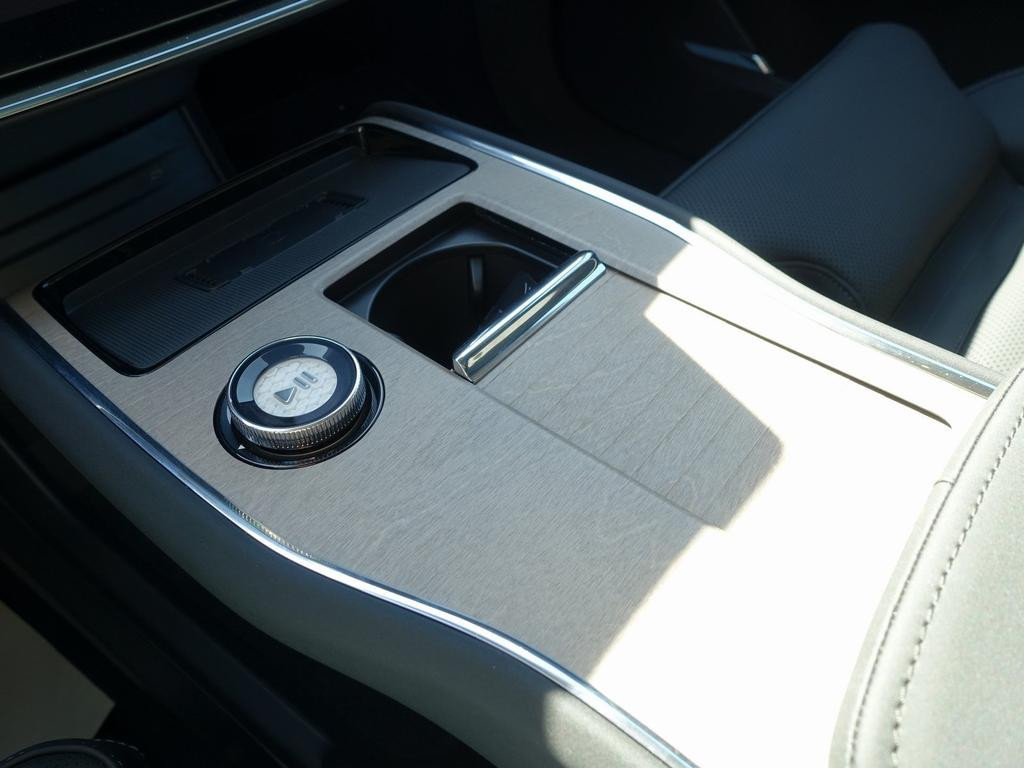Volvo EX90