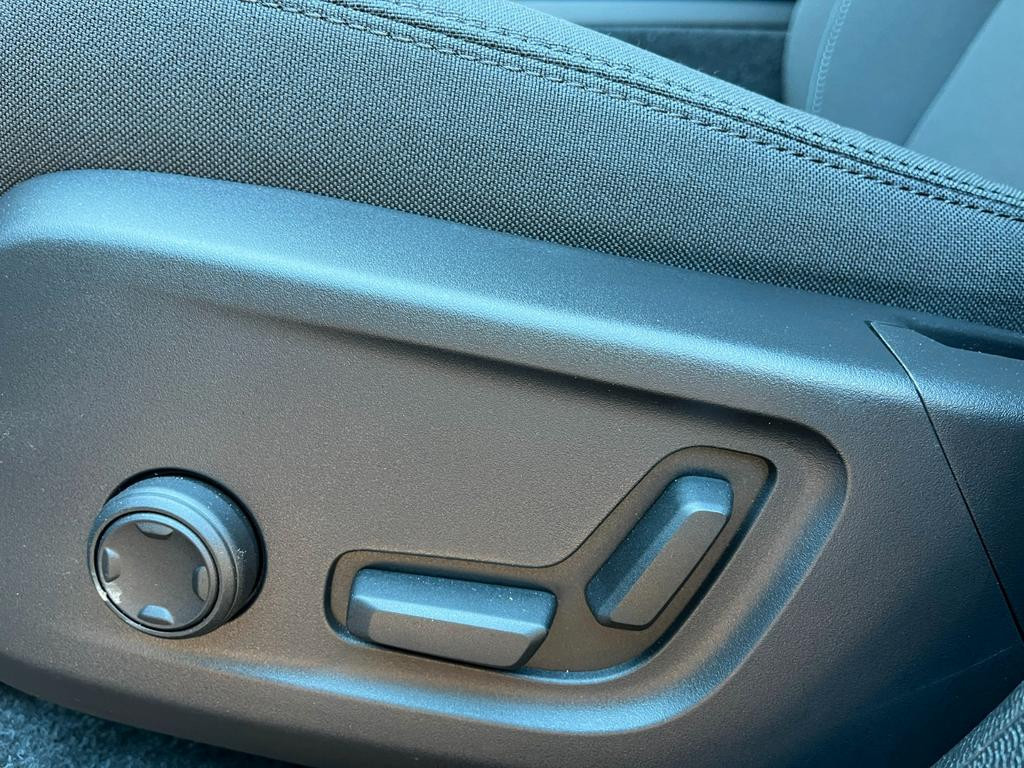 Volvo EX40