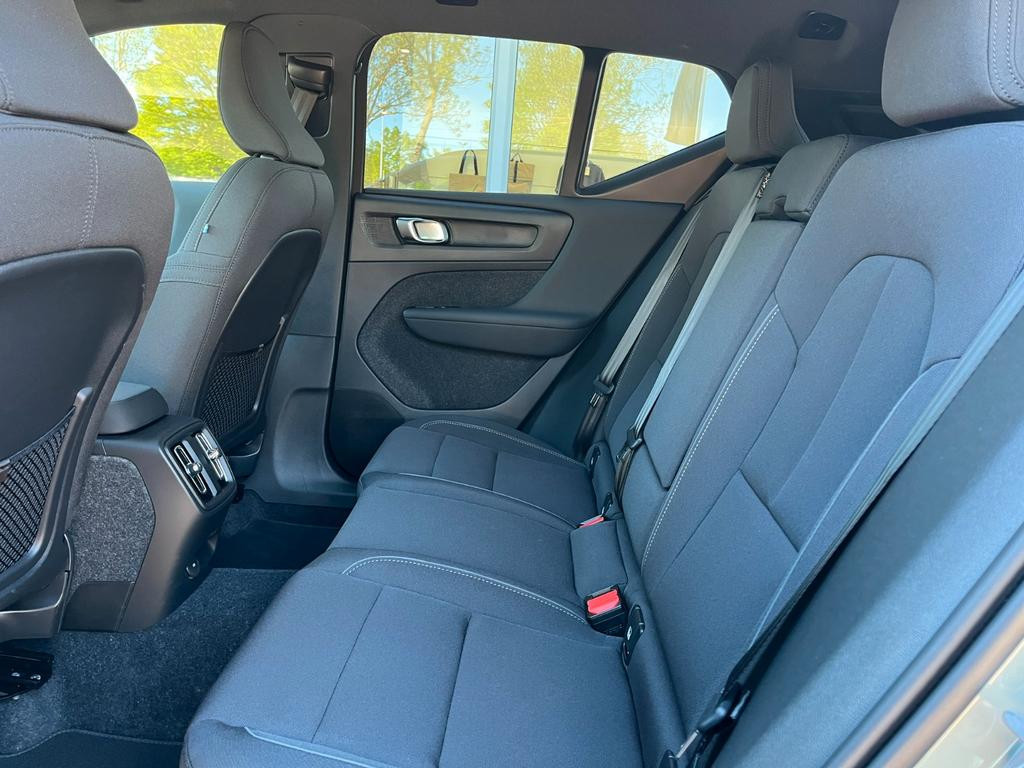 Volvo EX40