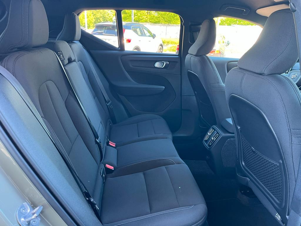 Volvo EX40