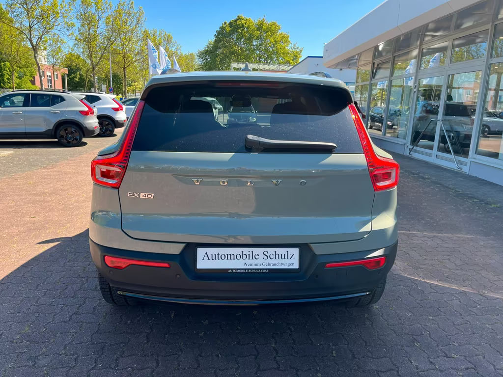 Volvo EX40