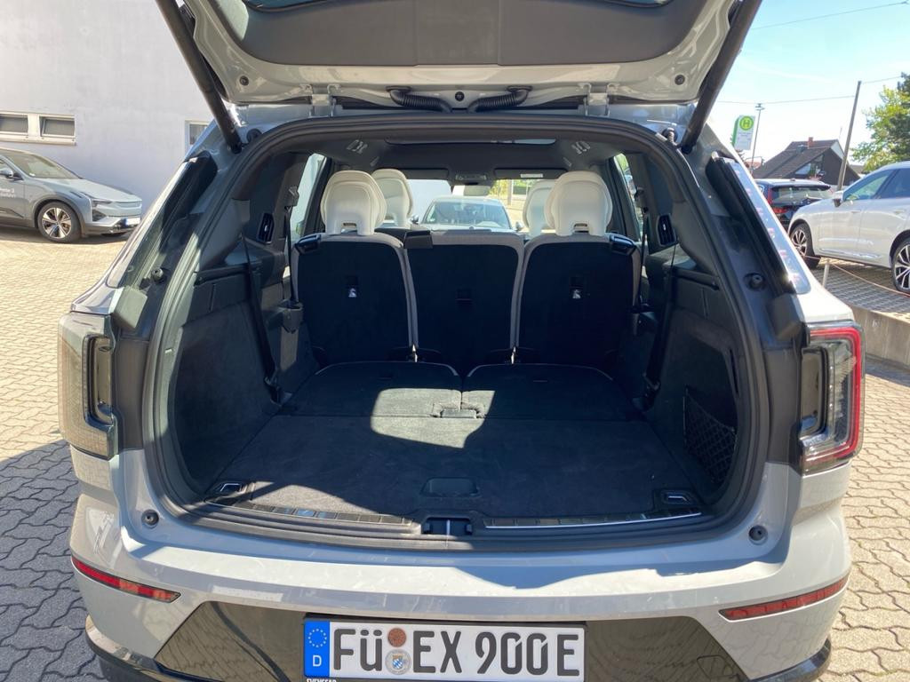 Volvo EX90