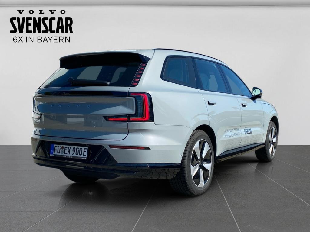 Volvo EX90
