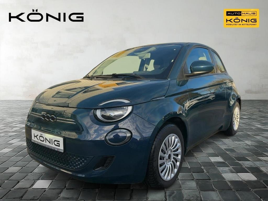 Fiat 500e Action