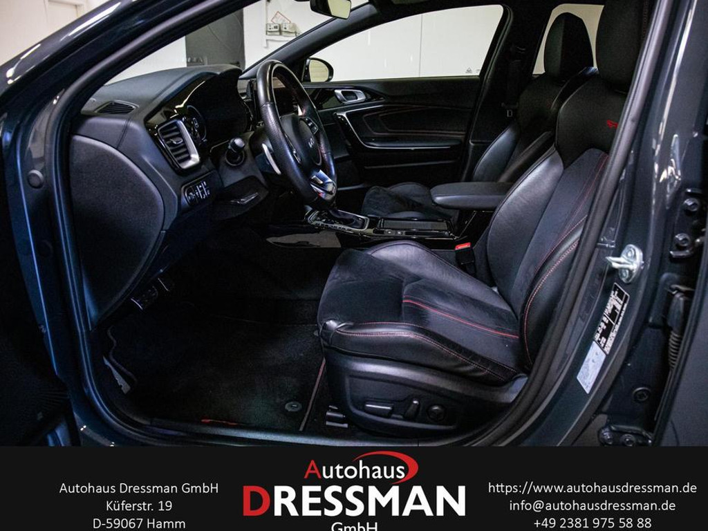 Kia ProCeed