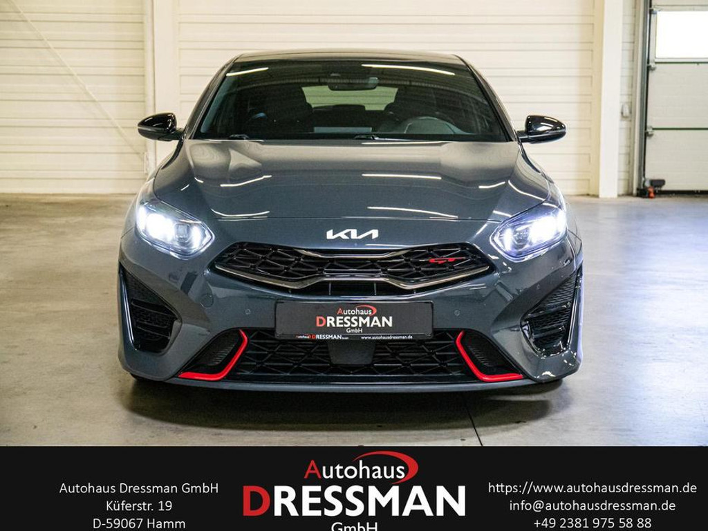 Kia ProCeed