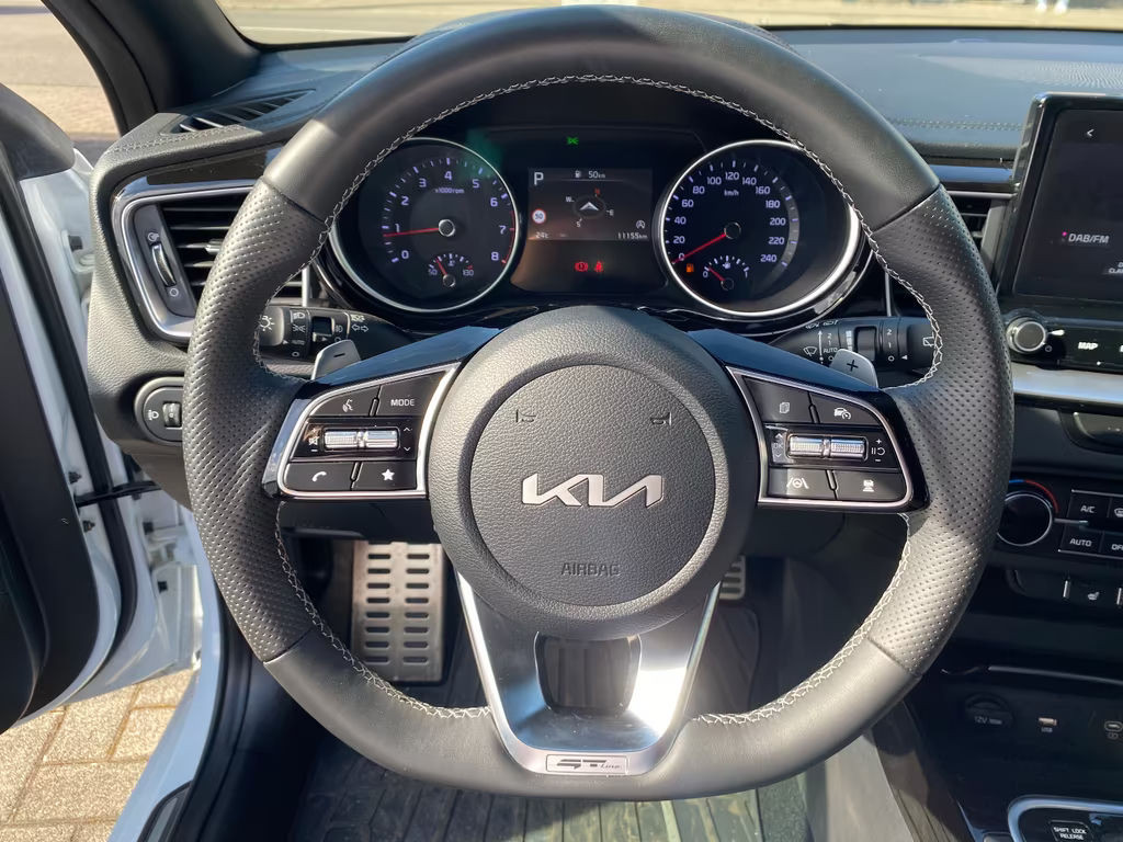 Kia ProCeed