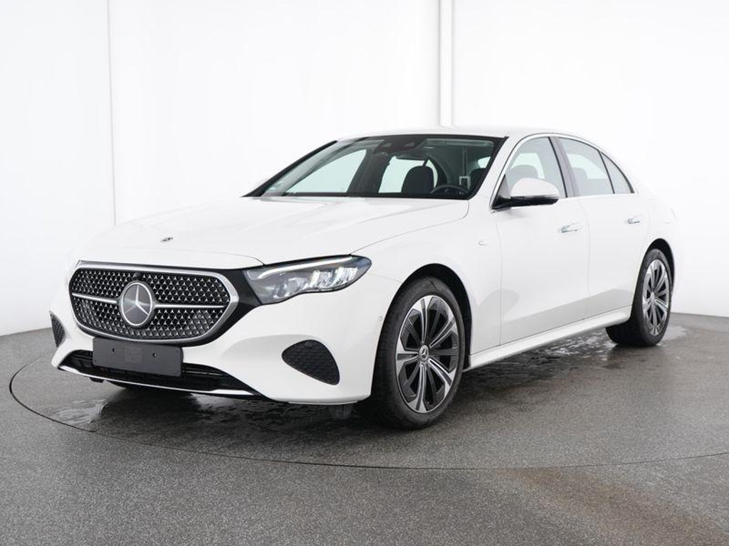Mercedes-Benz E-Klasse E 300 AVANTGARDE E 300 e Sedan