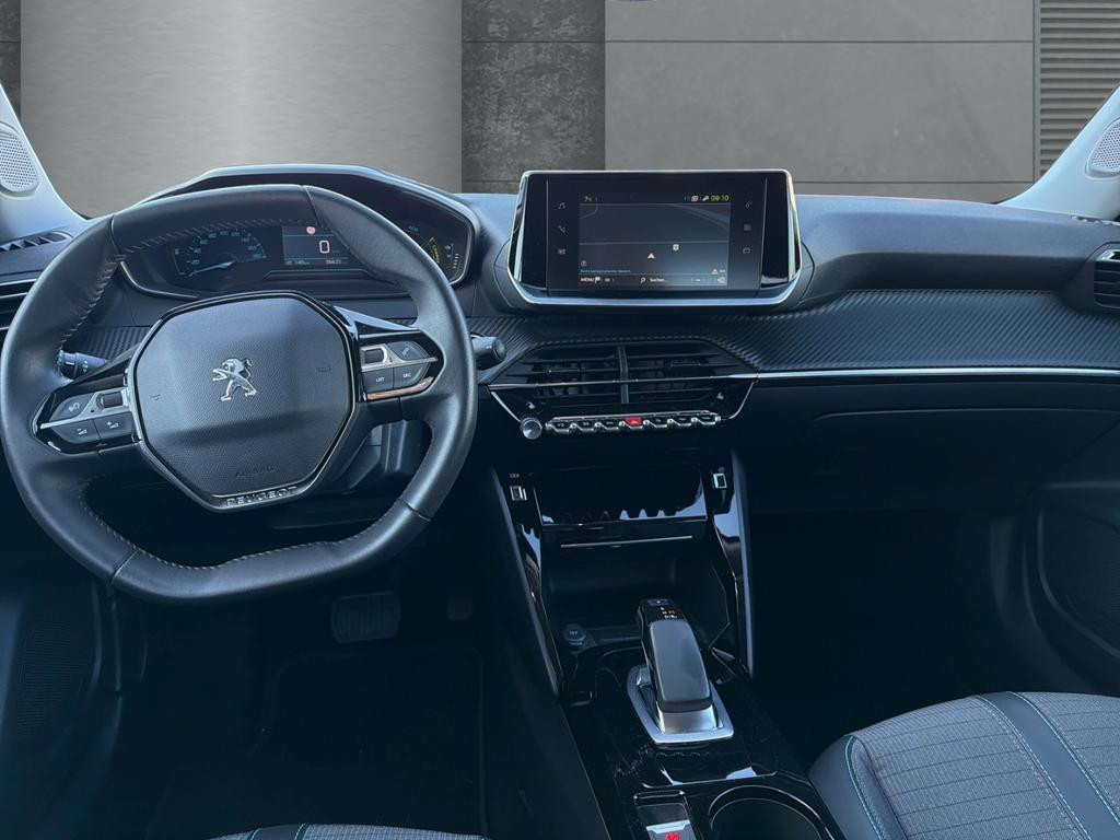 Peugeot e-2008