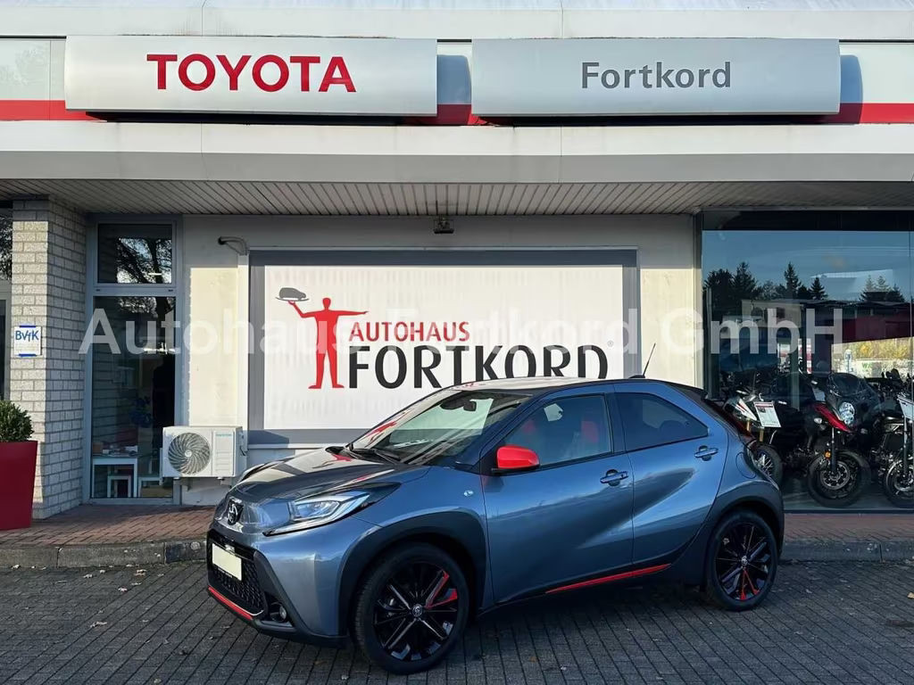 Toyota Aygo X Aygo X Undercover - JBL, LED, Navi, SZ, PDC, Alu