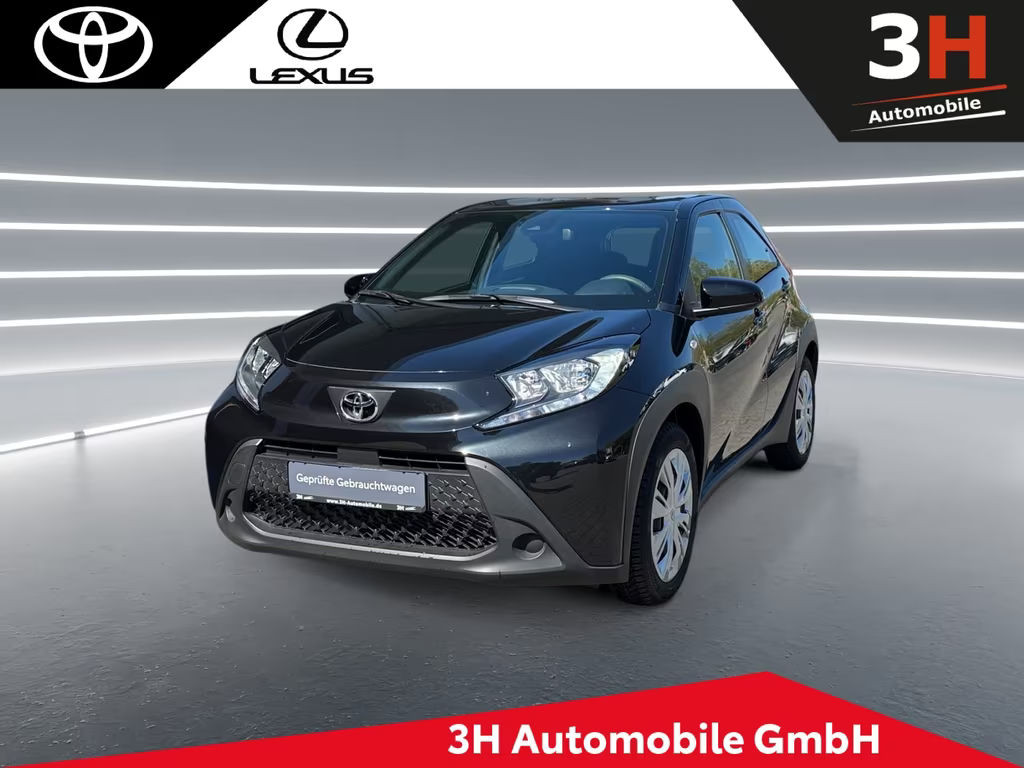 Toyota Aygo X Business 1.0 VVT-i