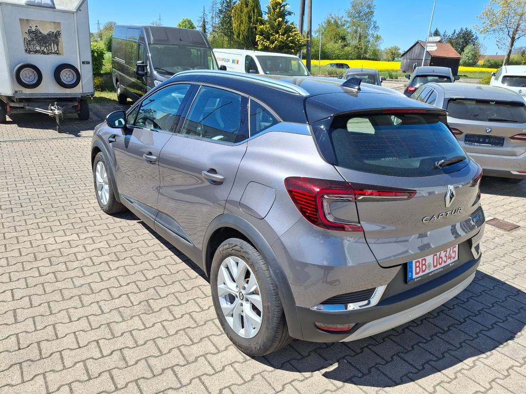 Renault Captur Intens E-Tech Hybrid