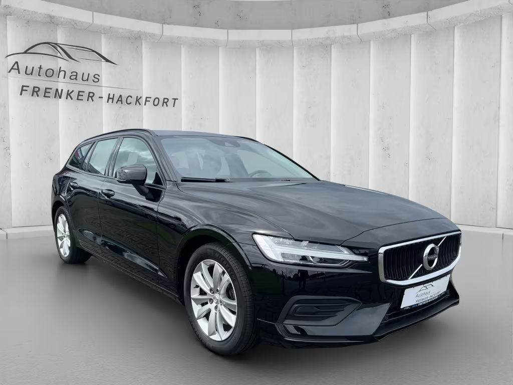 Volvo V60 Momentum Core