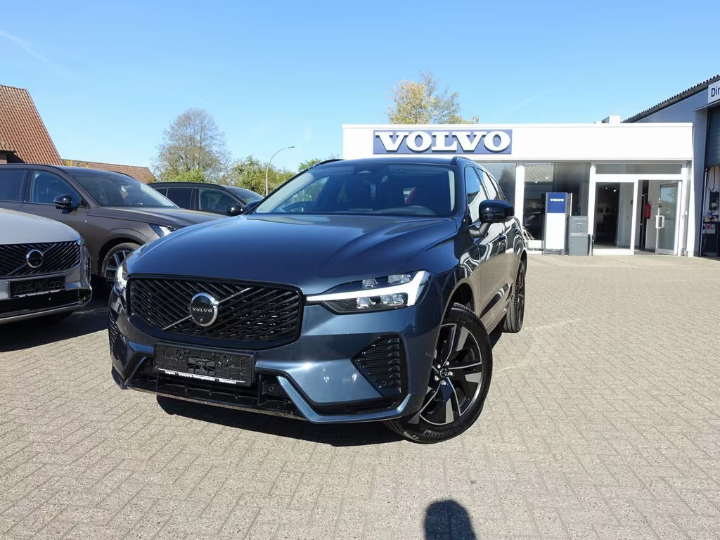 Volvo XC60 AWD Plus Dark